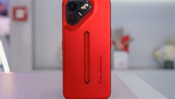 Trên tay Tecno Pova Metal Tonino Lamborghini Edition: Smartphone 5G kim loại nguyên khối đầu tiên, thiết kế siêu xe hot