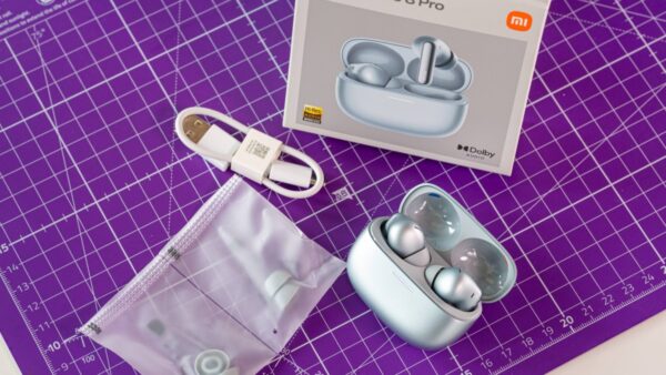 Mở hộp tai nghe Redmi Buds 8 Pro: ANC 55dB mạnh ngang flagship, thiết kế đẹp mắt, giá vẫn ‘mềm’