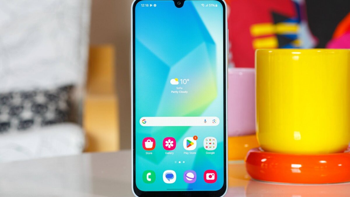Galaxy A16 giá từ 3 triệu bằng vài lần đổ xăng đầy bình, màn đẹp keng hơn iPhone 17e, vẫn là top 1 Android giá rẻ