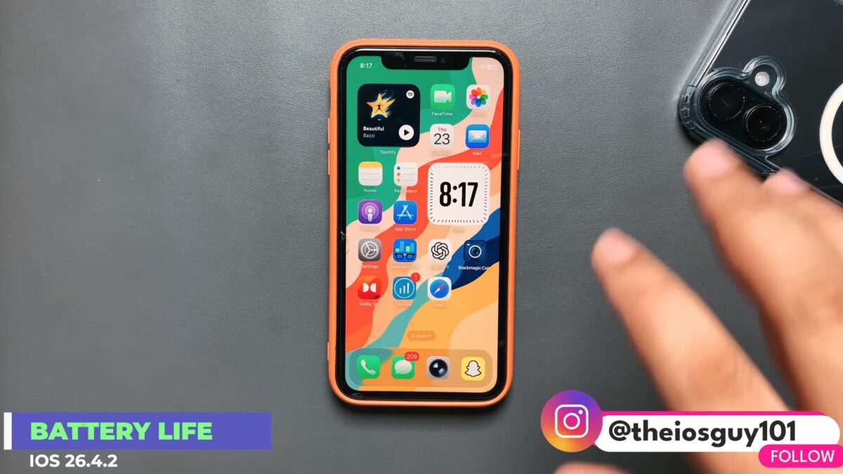 Pin iPhone khỏe hơn nhờ iOS 26.4.2, liệu có nên lên đời ngay và luôn?