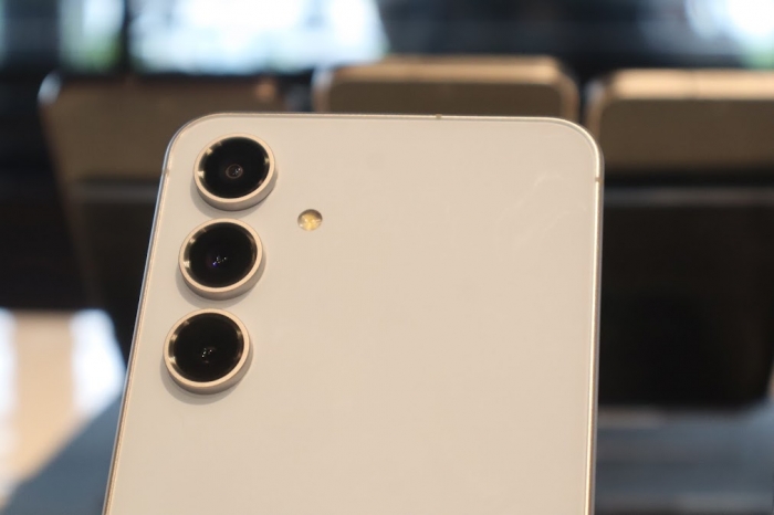 galaxy-s24-fe-5-1