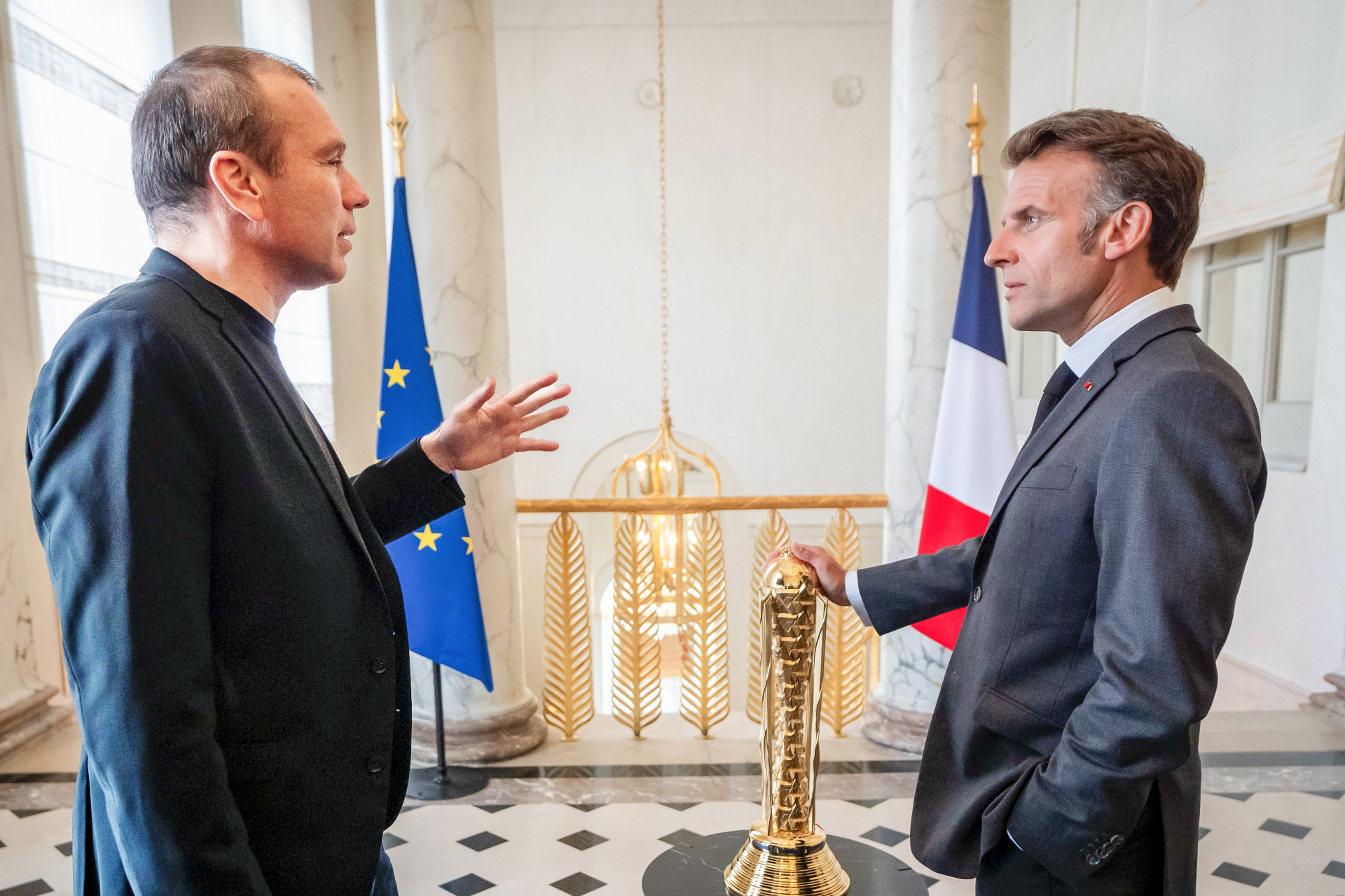 resident-emmanuel-macron-right-and-ralf-reichert-ceo-esports-foundation-left-at-palais-elysee-in-paris-france-may-19-2026-122501-1779341402916-17793414030331461711947