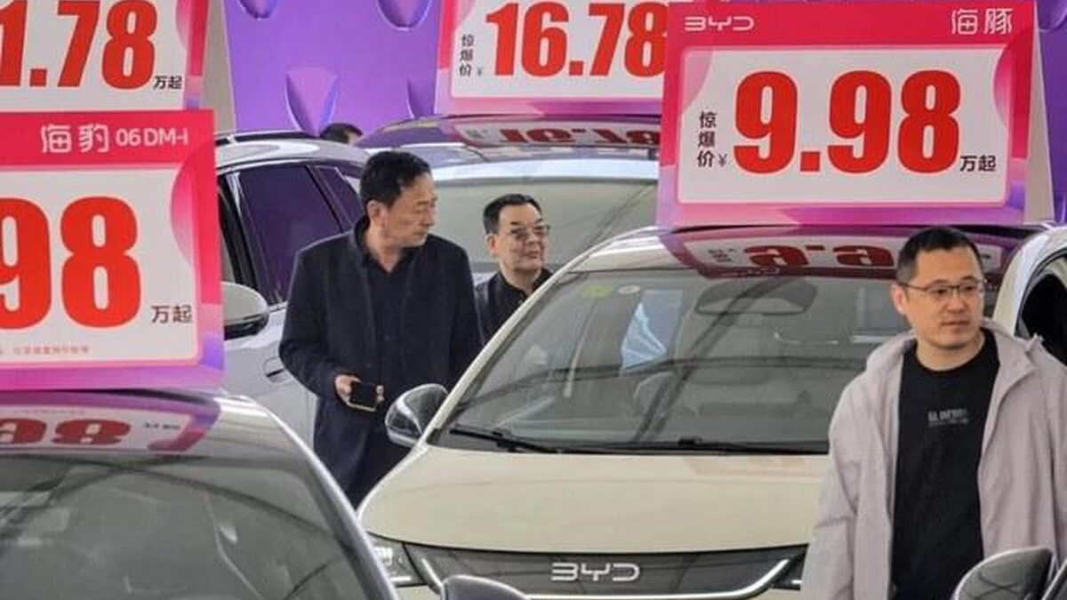 Lãi 5.000 nhân dân tệ một chiếc xe: phép tính phía sau cuộc chiến giá xe điện Trung Quốc và lý do nó không thể kéo dài