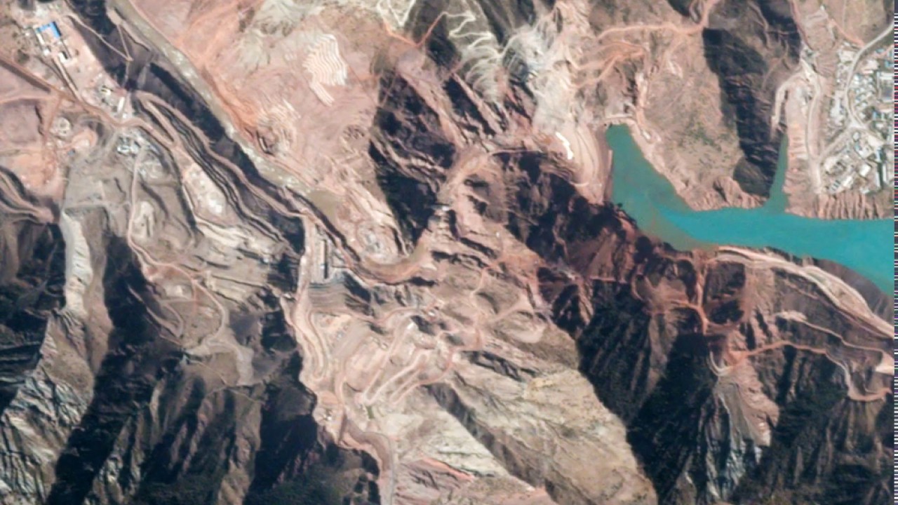 tajiquistao-constroi-rogun-barragem-de-335-metros-que-deve-ser-a-mais-da2c5d88-17897050252631306641543-1789801177044-1789801178142153316811 Tajikistan xây đập cao 335 m giữa núi, tạo hồ chứa 13,3 tỷ m³ nước và nhà máy thủy điện 3.780 MW - Ảnh 2.