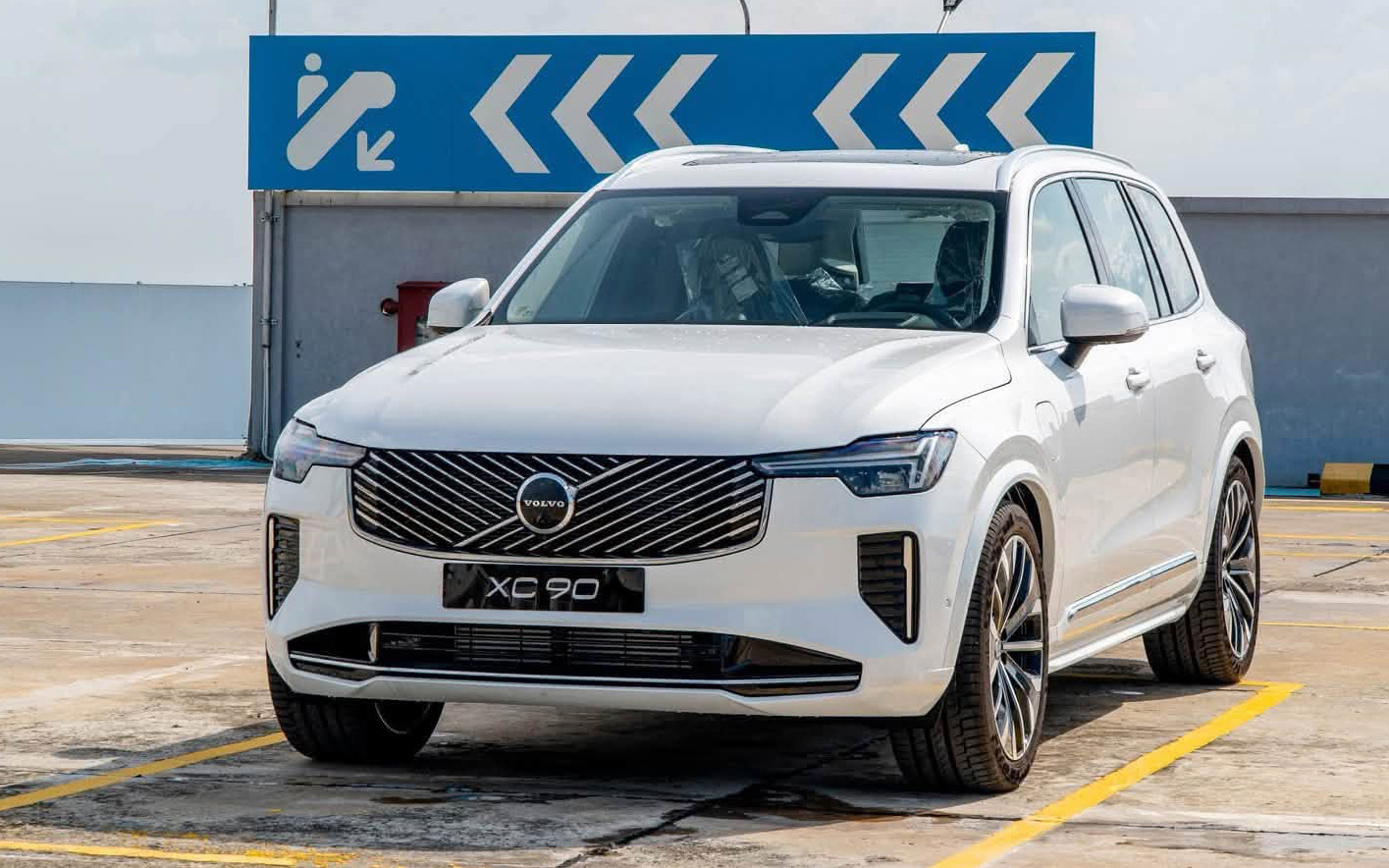 xc90-1790068575324-17900685755892122279413