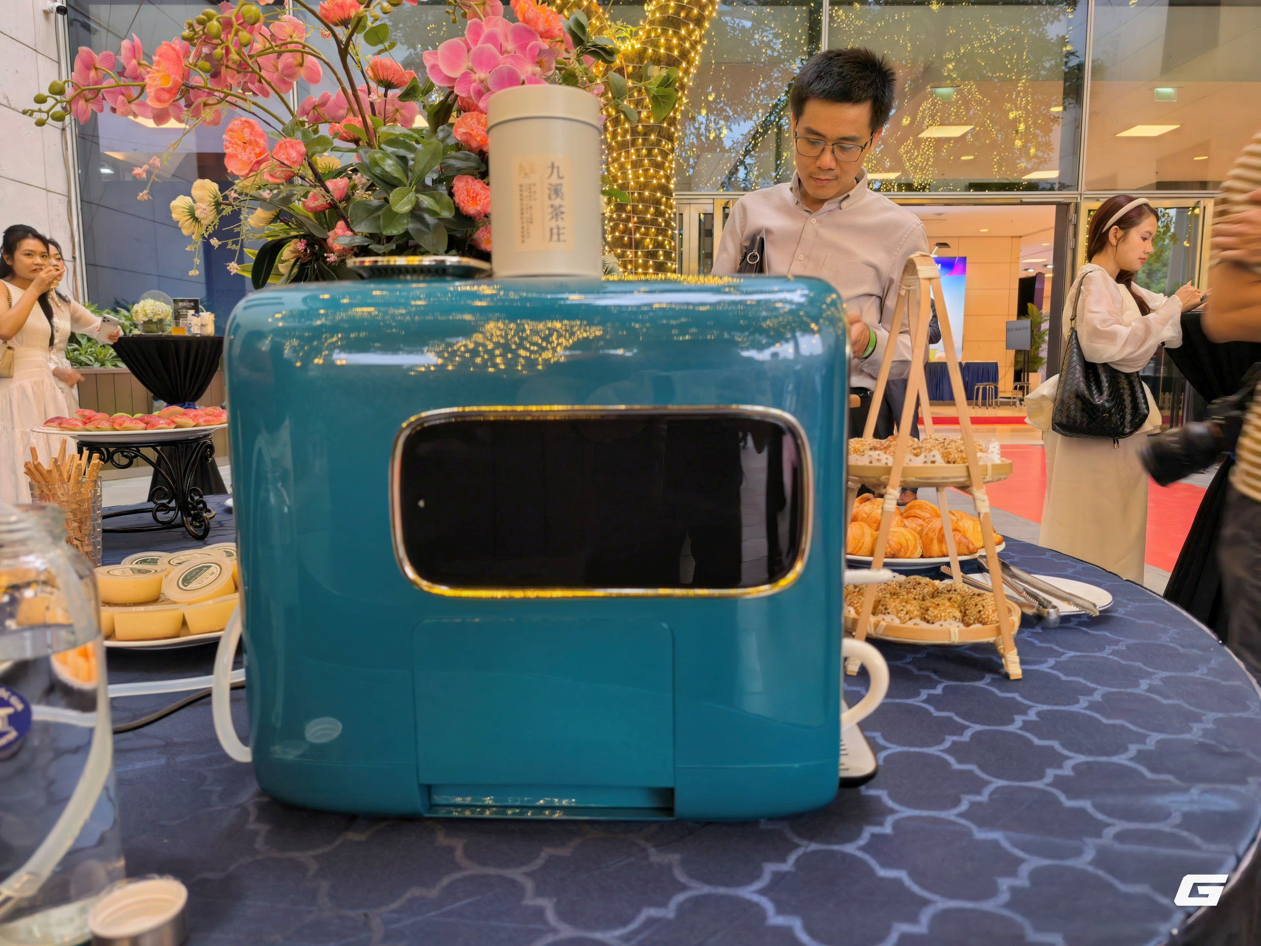 Trải nghiệm máy pha trà AI ChaXplorer N5 tại Gala Better Choice Awards 2026 - Ảnh 3.