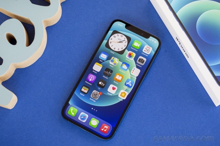 Giá iPhone 12 cũ tháng 10/2026: Rẻ sập sàn, iPhone màn OLED rẻ nhất Việt Nam, ngang cơ iPhone 17e